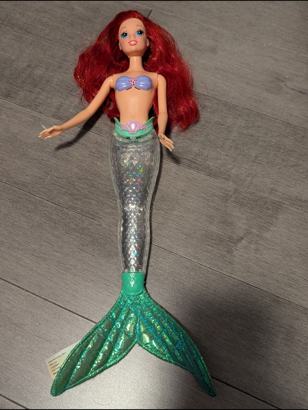 2005 Singing Light-Up Ariel 14" Barbie Doll Water-Filled Tail Fin Little Mermaid